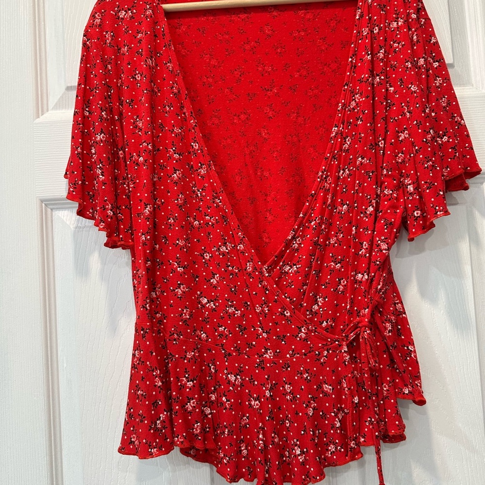 Nasty Gal Scarlet Floral V-Neck Blouse